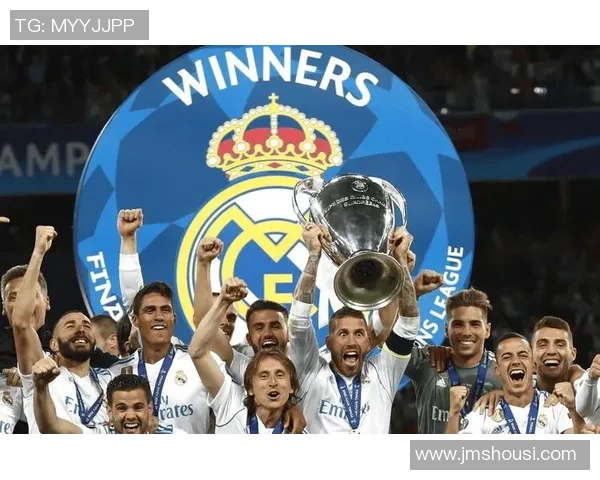 皇马队员的荣耀与挑战：他们如何塑造足球历史与未来